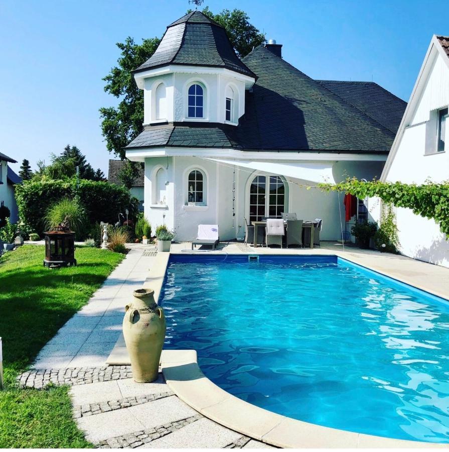 Frauendorf B Our Guest At New Flat Nearby Dresden !!!Pool!!!アパートメント エクステリア 写真